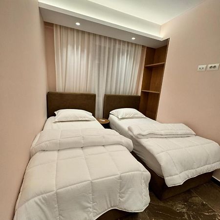 Agate City Center Apartment Tiranë Luaran gambar